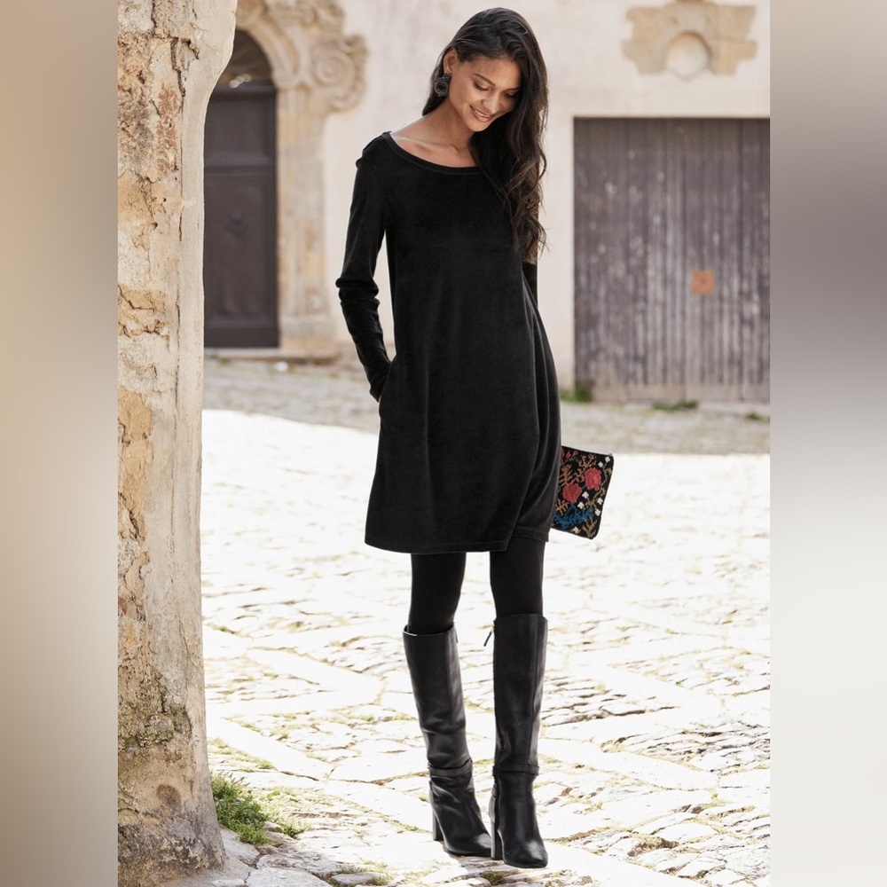 NWT PERUVIAN CONNECTION Black Velour Orla Dress Size Small